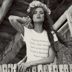 Wildfox Island List Graphic T